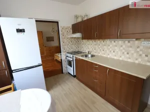 Prodej bytu 2+1, Karlovy Vary - Bohatice, Lomená, 52 m2
