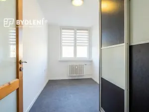 Pronájem bytu 4+kk, Meziboří, J. A. Komenského, 66 m2