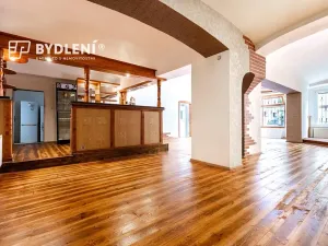 Pronájem restaurace, Krupka, Husitská, 330 m2