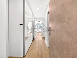 Prodej bytu 2+kk, Praha - Prosek, Prosecká, 42 m2