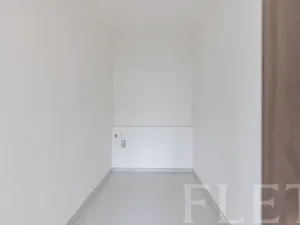 Pronájem bytu 1+kk, Praha - Třebonice, Thomasova, 33 m2