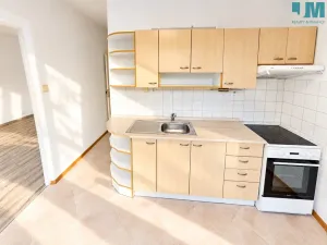 Pronájem bytu 2+1, Třebíč, Modřínová, 52 m2