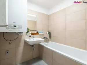 Prodej bytu 2+kk, Moravany, Višňová, 50 m2