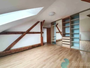 Pronájem bytu 2+kk, České Budějovice, Skuherského, 45 m2