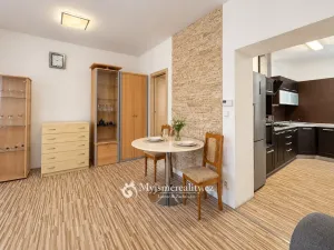 Pronájem bytu 2+1, Znojmo, Jubilejní park, 52 m2