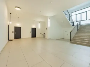 Prodej bytu 1+kk, Praha - Košíře, Naskové, 54 m2