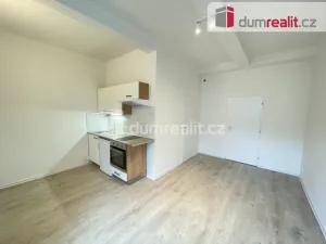 Pronájem bytu 1+kk, Praha - Smíchov, Moulíkova, 25 m2