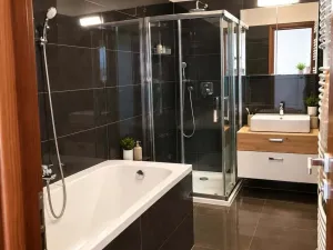 Prodej bytu 3+kk, Karlovy Vary, Chebská, 81 m2