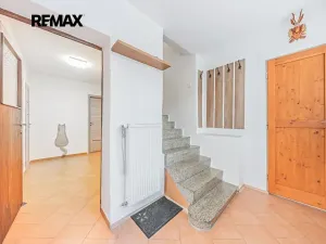 Prodej rodinného domu, Svinařov, Za Křenovkou, 160 m2