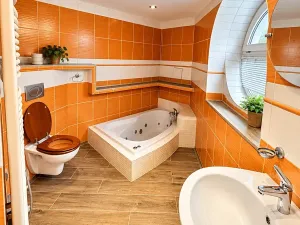 Pronájem bytu 3+1, Praha - Smíchov, Radlická, 134 m2