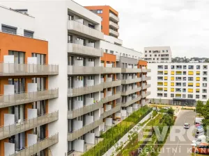 Pronájem garážového stání, Praha, Gerstelova, 18 m2