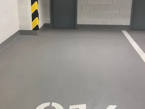 Pronájem garážového stání, Praha, Gerstelova, 18 m2