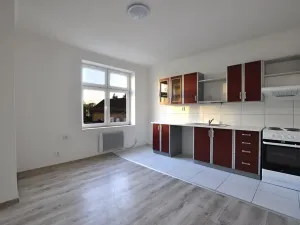 Pronájem bytu 1+kk, Trutnov - Horní Staré Město, Moravská, 30 m2