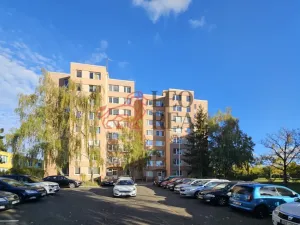 Pronájem bytu 4+1, Praha - Troja, Glowackého, 78 m2