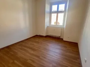 Pronájem bytu 2+1, Chomutov, náměstí 1. Máje, 61 m2