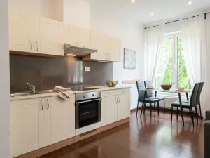 Prodej bytu 2+kk, Karlovy Vary, Chebská, 52 m2