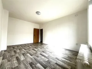Pronájem bytu 1+1, Jirkov, Ervěnická, 35 m2