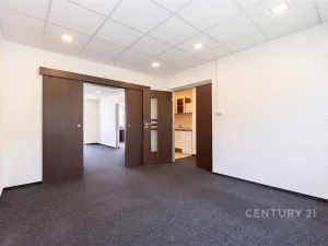 Prodej kanceláře, Most, Obránců míru, 68 m2