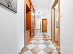 Prodej bytu 3+1, Tlučná, Na Čampuli, 87 m2