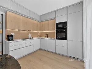 Prodej rodinného domu, Kamenice, Týnská, 151 m2