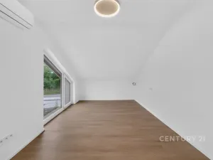 Prodej rodinného domu, Kamenice, 151 m2
