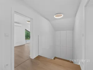 Prodej bytu 6+kk a větší, Kamenice - Těptín, 151 m2