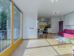 Prodej bytu 2+kk, Praha, Jeseniova, 55 m2