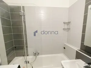 Pronájem bytu 2+1, Praha, Na hroudě, 55 m2