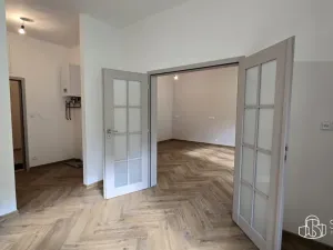 Pronájem bytu 1+1, Karlovy Vary, Krále Jiřího, 61 m2