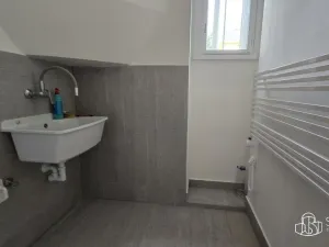 Pronájem bytu 1+1, Karlovy Vary, Krále Jiřího, 61 m2