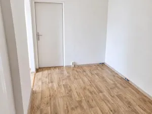 Pronájem bytu 2+1, Klášterec nad Ohří, Školní, 49 m2