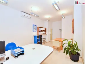 Pronájem kanceláře, Praha - Nové Město, V jirchářích, 70 m2