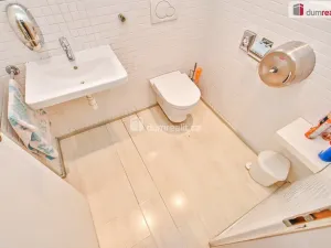 Pronájem kanceláře, Praha - Nové Město, V jirchářích, 70 m2