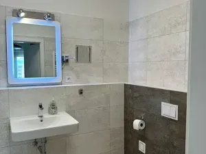 Pronájem bytu 2+kk, Praha - Karlín, U Mlýnského kanálu, 60 m2