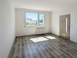 Prodej bytu 1+1, Chomutov, Dřínovská, 35 m2