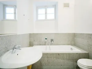 Pronájem bytu 2+1, Praha - Malá Strana, 73 m2