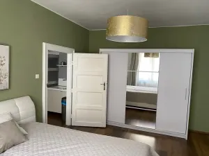 Prodej bytu 2+kk, Praha - Břevnov, Závěrka, 47 m2