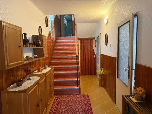 Prodej rodinného domu, Panenské Břežany, 300 m2
