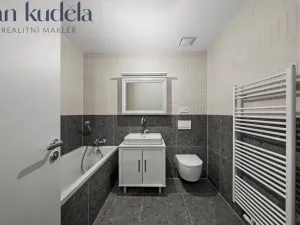 Pronájem bytu 1+kk, Brno, Bratislavská, 36 m2