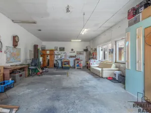 Prodej rodinného domu, Petrovice, 240 m2