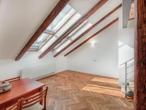 Prodej bytu 2+kk, Praha - Smíchov, Plzeňská, 63 m2