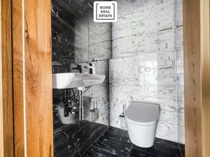 Prodej bytu 2+kk, Karlovy Vary, Šumavská, 96 m2
