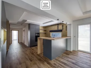 Prodej bytu 2+kk, Karlovy Vary, Šumavská, 75 m2