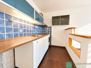 Pronájem bytu 2+kk, Osek, Dolejšova, 43 m2