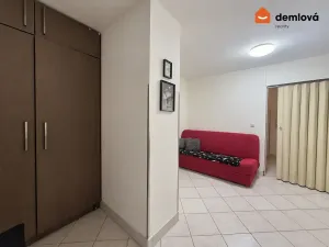 Pronájem bytu 1+1, Praha - Smíchov, 40 m2