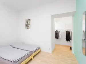Prodej bytu 2+kk, Praha - Holešovice, Argentinská, 37 m2