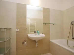 Pronájem kanceláře, Praha - Smíchov, Štefánikova, 82 m2