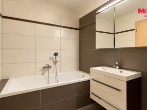Pronájem bytu 4+kk, Olomouc - Hodolany, Nezvalova, 117 m2