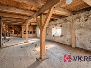 Prodej zemědělského objektu, Trhanov, 2380 m2