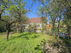 Prodej komerčního pozemku, Popice, 345 m2